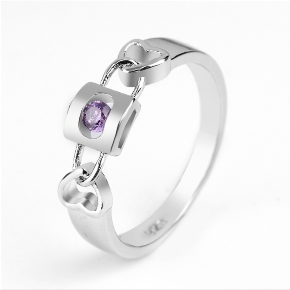 Heart Cutout Zirconia Ring